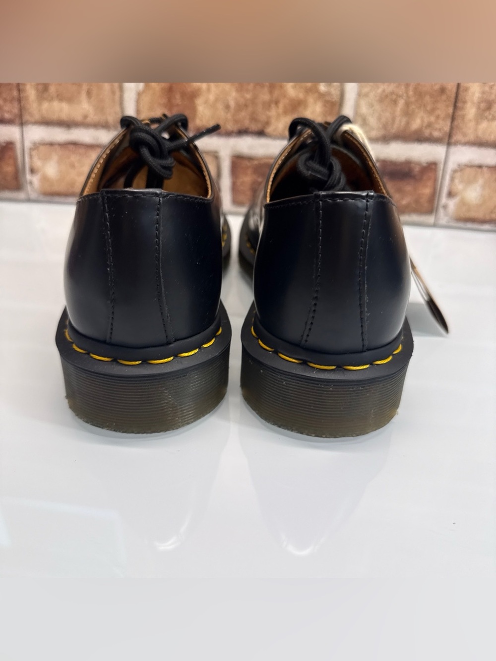 Dr. Martens Oxford Derby Smooth Leather Shoes Men's size 7 (women Sz 8) - Picture 5 of 11